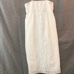 White strapless dress